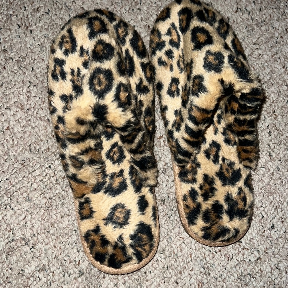 J crew size 9 leopard slippers